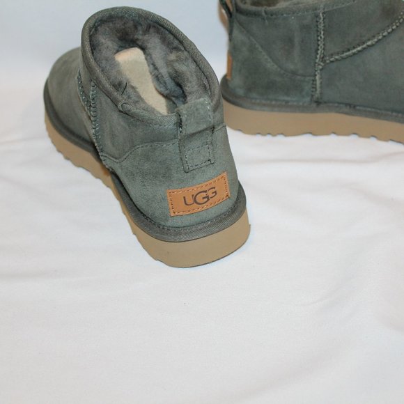 NEW UGG WOMEN'S ULTRA MINI SUEDE SHEARLING LINED ANKLE BOOTS FOREST GREEN - Picture 5 of 7
